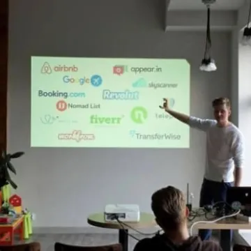 Jak pracować zdalnie i podróżować dookoła świata?