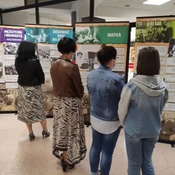 „Rodzina Bogiem silna” w bibliotece w Radomsku