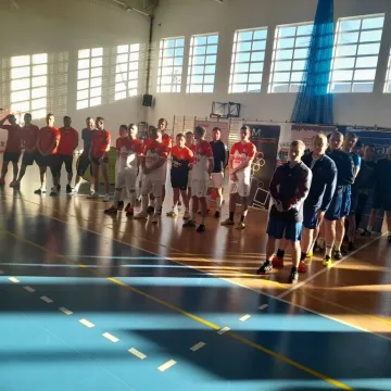 Puchar Niezdobywców Pucharów. Charytatywnie dla Filipka