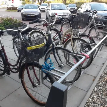 Dzień bez samochodu: prezydent przyjechał do pracy autobusem