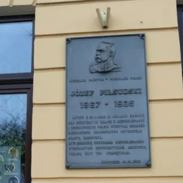 Upamiętnili marszałka