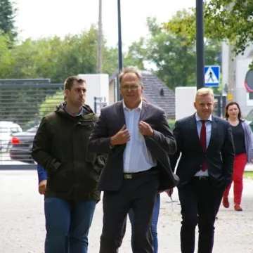 Radny Rączkowski: drzewa w Parku Świętojańskim zagrażają życiu mieszkańców