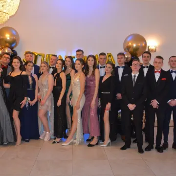 Bal studniówkowy maturzystów z Przedborza