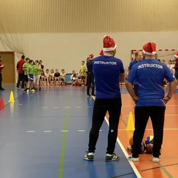 Sportowe Mikołajki z MOSiR w Radomsku