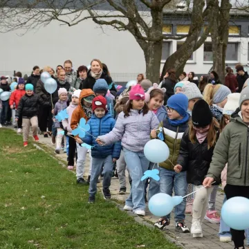 Radomsko włączyło się w obchody Dnia Autyzmu