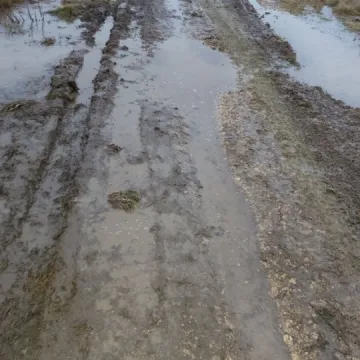 Na Kukuczki grzęzną w błocie