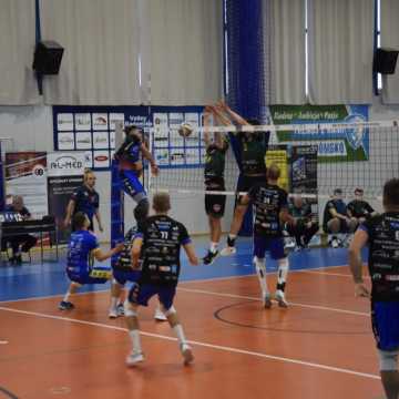 Wygrana i awans na pierwsze miejsce w tabeli METPRIM Volley Radomsko