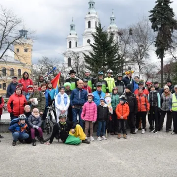 Rowerzyści z Radomska powitali wiosnę