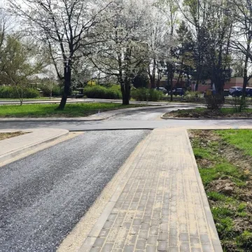 Miasteczko ruchu drogowego niemal po remoncie