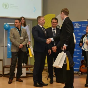 Konkurs „Zarządzanie na medal”. Wygrana w rękach ucznia z Radomska