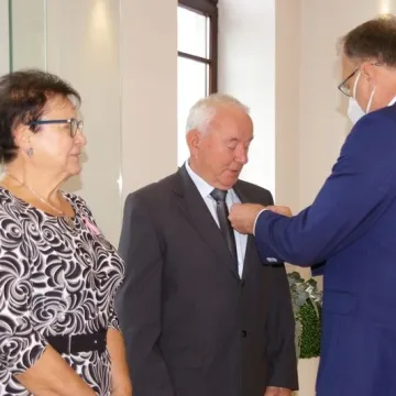 Złoci Małżonkowie uhonorowani medalami