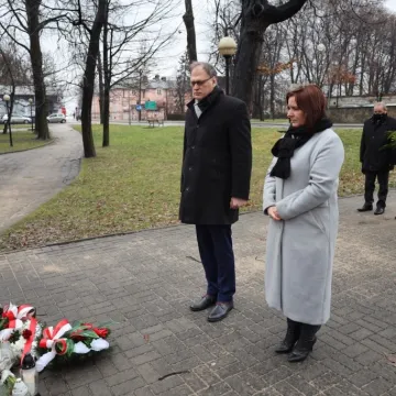 Władze Radomska upamiętniły rocznicę wyzwolenia miasta