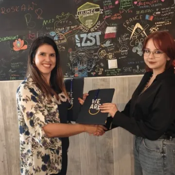 Zakończenie stażu uczniów ZSE z certyfikatami