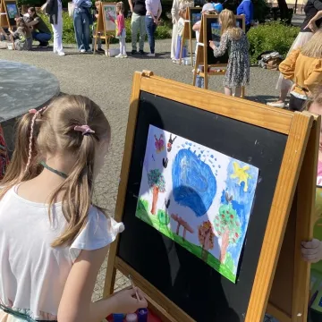 „Kocham moje miasto”. Wizje Radomska oczami przedszkolaków