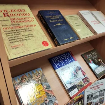 966. Chrzest Polski - wystawa w bibliotece w Radomsku