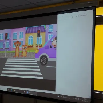 Przedszkolaki z wizytą u policjantów