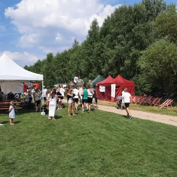 Tropem Wilczym. Bieg Pamięci Żołnierzy Wyklętych 2021 w Radomsku