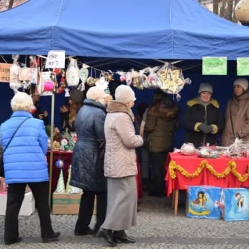 Miejska wigilia na placu 3 Maja