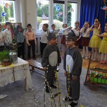 „Jagódki” z przedszkola nr 9 w wielkanocnym klimacie