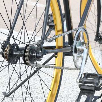 Policja apeluje: właścicielu roweru, zabezpiecz jednoślad przed kradzieżą