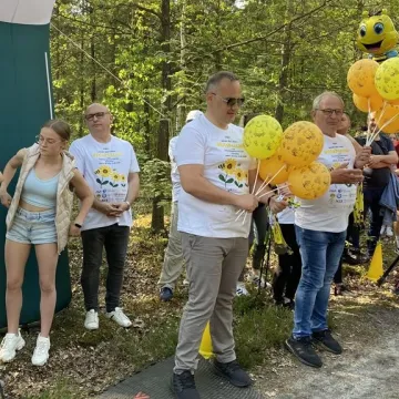 W Gomunicach poszli i pobiegli dla pszczół