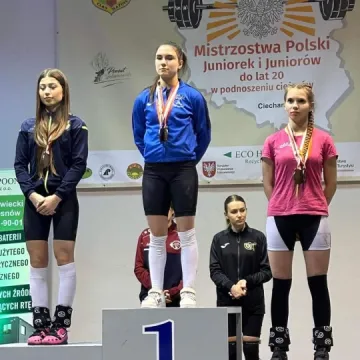 Złota Oliwia Drzazga. Mistrzostwo Polski do lat 20