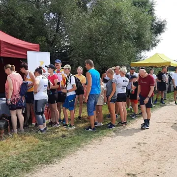 Tropem Wilczym. Bieg Pamięci Żołnierzy Wyklętych 2021 w Radomsku