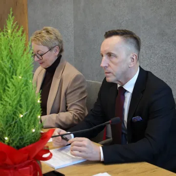 Budżet Radomska na 2026 rok przyjęty. 19 radnych „za”