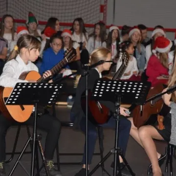 Świąteczny koncert charytatywny w PSP nr 6