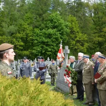 Uroczystości w Bąkowej Górze - oddano hołd Żołnierzom Wyklętym