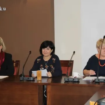 Na komisji edukacji o problemach w oświacie