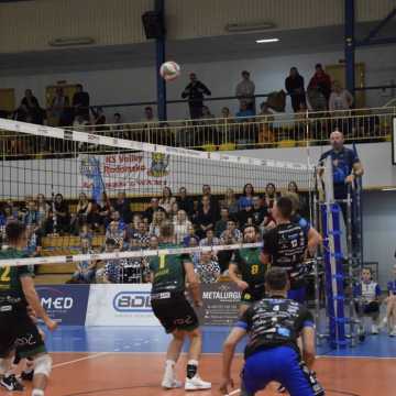 Wygrana i awans na pierwsze miejsce w tabeli METPRIM Volley Radomsko