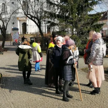 Ostatkowy korowód przeszedł ulicami Radomska