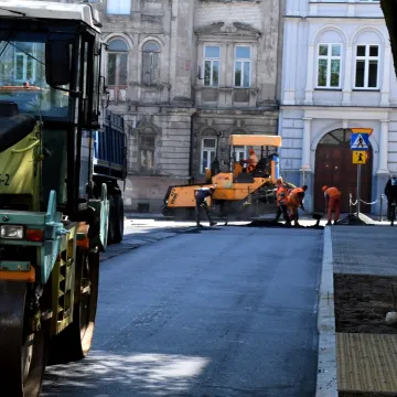 Piotrków Tryb.: dobiega końca remont ul. Grota-Roweckiego