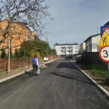 Trwają remonty dróg na Kowalowcu w Radomsku