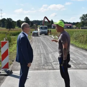 Inwestycje drogowe i nie tylko w gminie Kamieńsk
