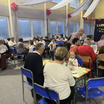 Karnawał połączył pokolenia w PSP nr 3 w Radomsku