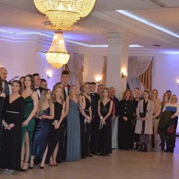 Bal studniówkowy maturzystów z Przedborza