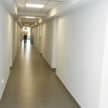 Działa już winda w Starostwie Powiatowym w Radomsku. Remont urzędu dobiega końca