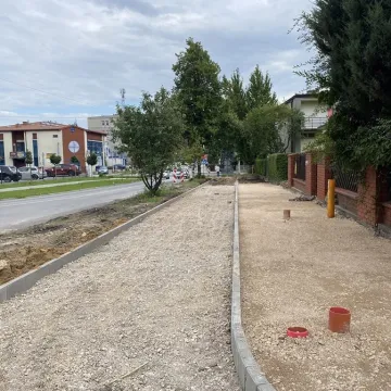 Nowe ścieżki rowerowe w Radomsku. Sprawdziliśmy postęp prac