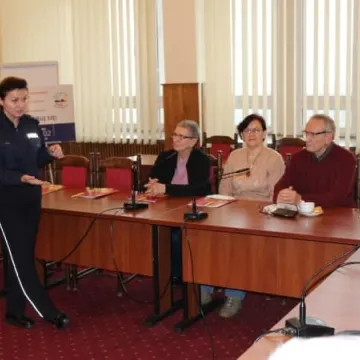 Policjanci szkolili seniorów