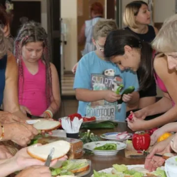 Piknik integracyjny dzieci i seniorów RUTW SAN