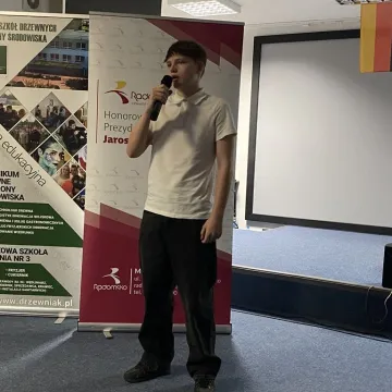 Recytowali wiersze w 3 językach w ZSDiOŚ w Radomsku