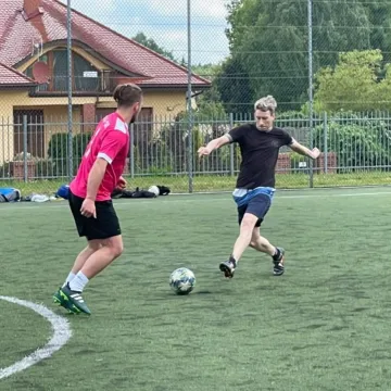 Liga „Szóstek” w Radomsku: Żubry wciąż na czele rozgrywek