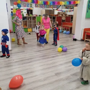 To ich pierwszy taki bal...