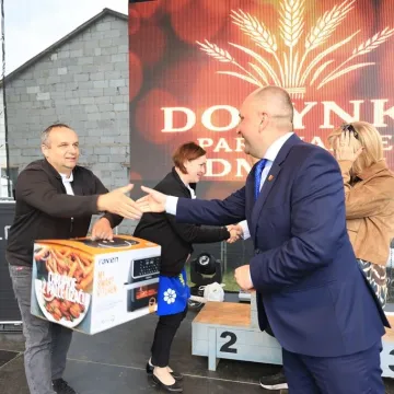 Lokalne tradycje w centrum uwagi podczas święta ziemniaka w Dmeninie