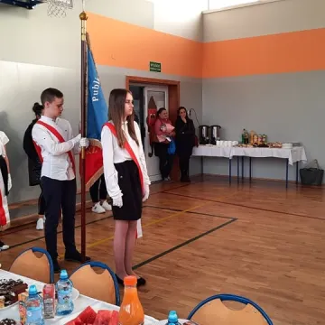 Ślubowanie pierwszaków w PSP nr 8 w Radomsku