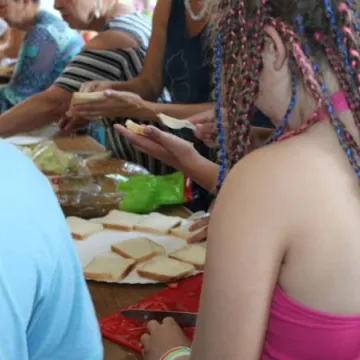 Piknik integracyjny dzieci i seniorów RUTW SAN