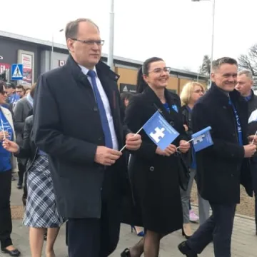 Pochód ulicami miasta - VII Radomszczańskie Dni Autyzmu