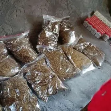 Wpadł z nielegalnym alkoholem i tytoniem 